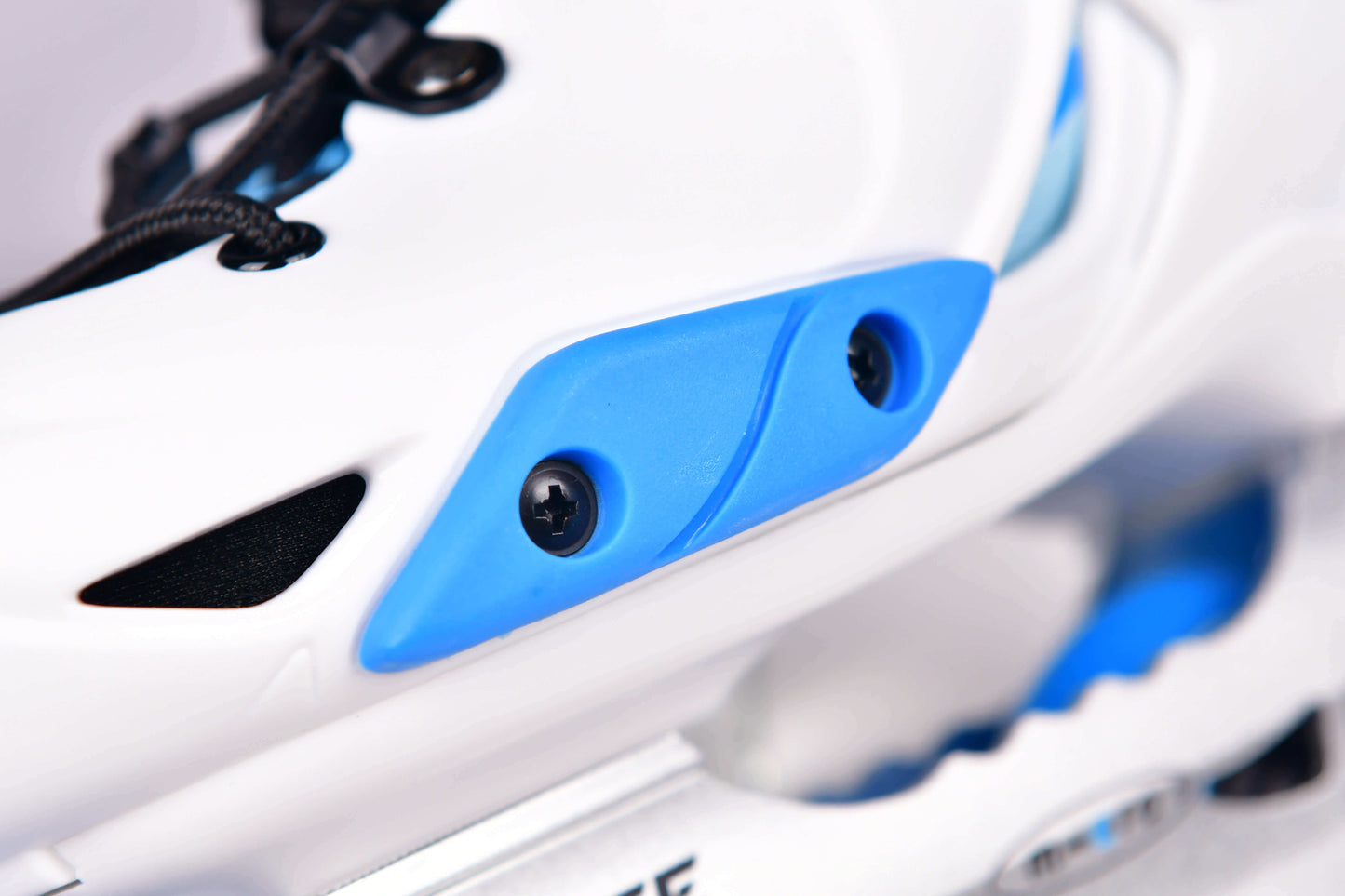 Micro Infinite White Kids Skates